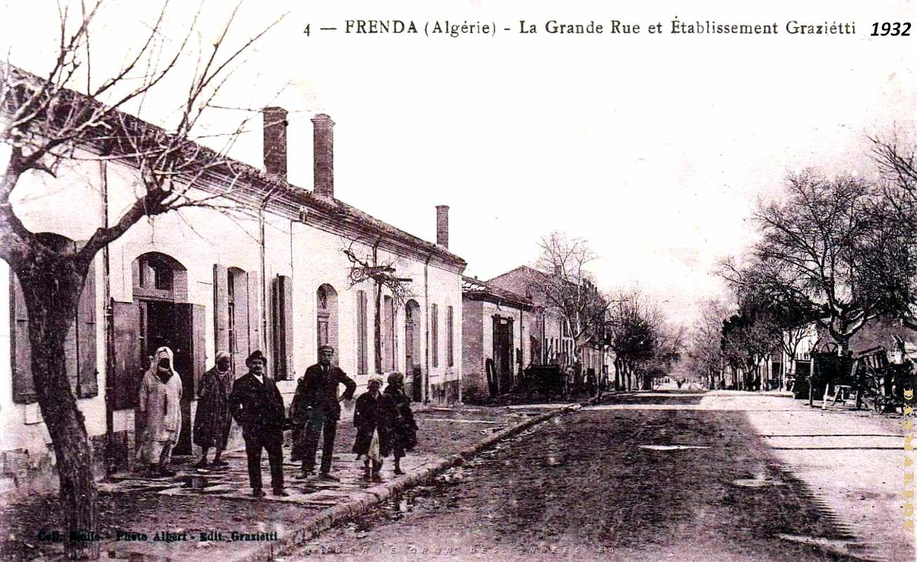 Frenda - Grande Rue et Ets Grazietti - 1932.jpg